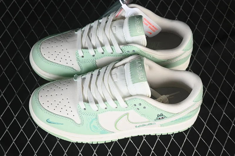 All categories Nk SB Dunk Series Nk SB Dunk Low High-end customized low-top sneakers Nike SB Dunk Low Beige Labubu Anniversary high-end customized low-top casual sneakers SR2025-006